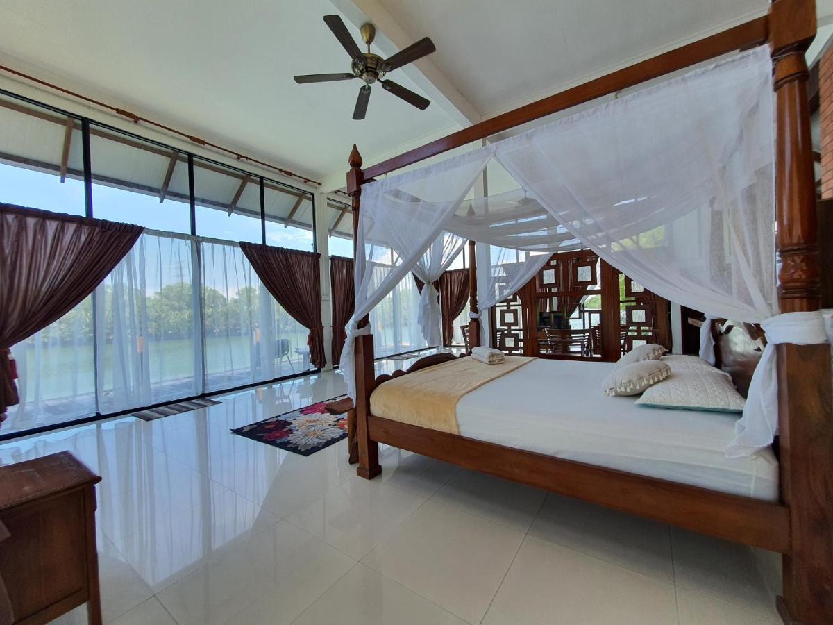 Homestay Ala Riverview Lodge Kota Bharu Exterior foto