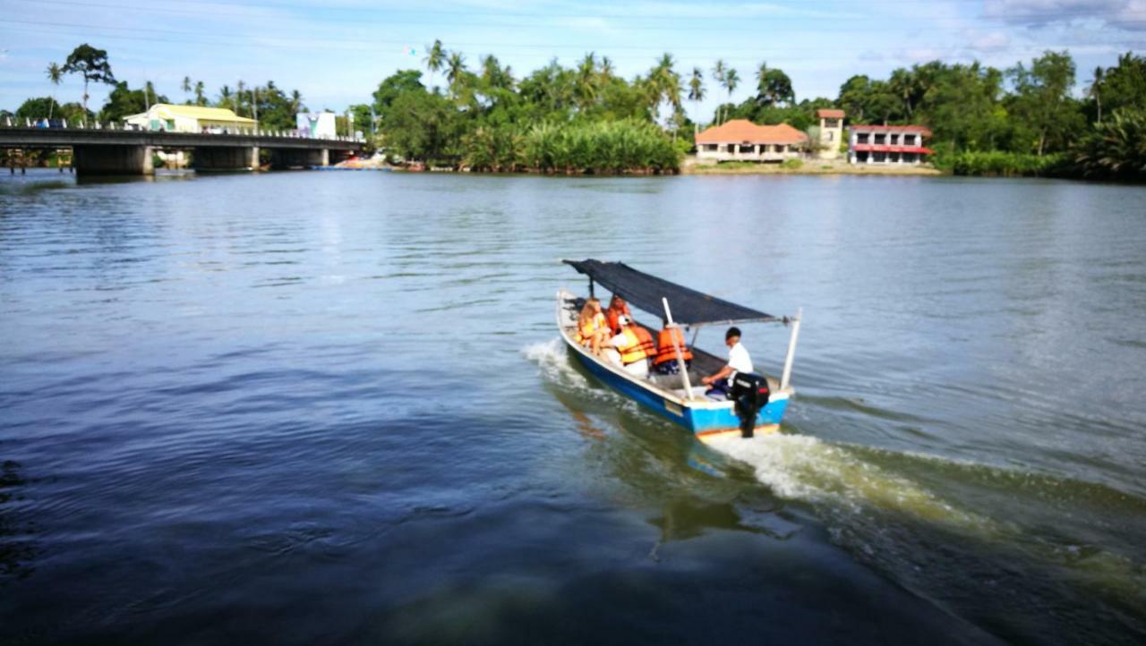 Homestay Ala Riverview Lodge Kota Bharu Exterior foto